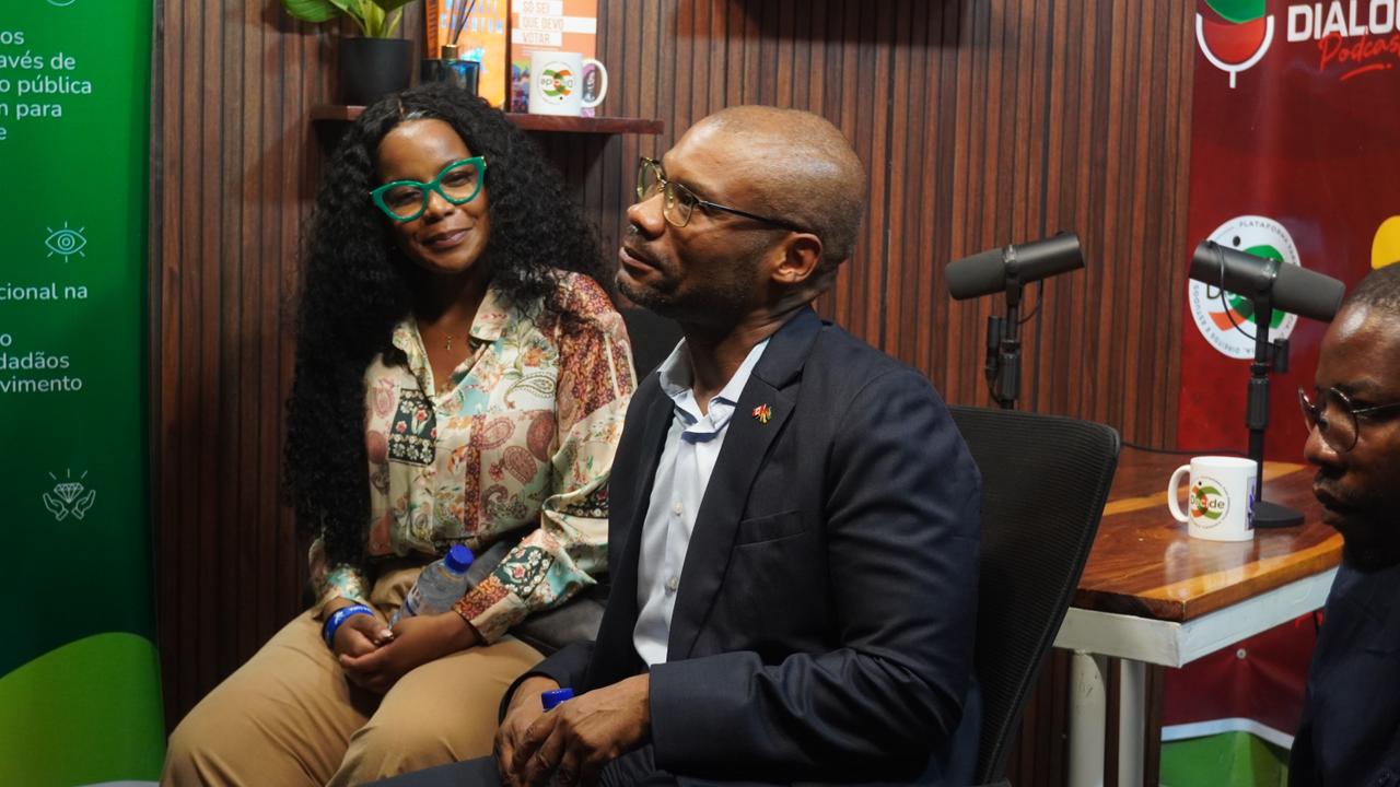 ALTO COMISSÁRIO DO CANADÁ VISITA A DECIDE